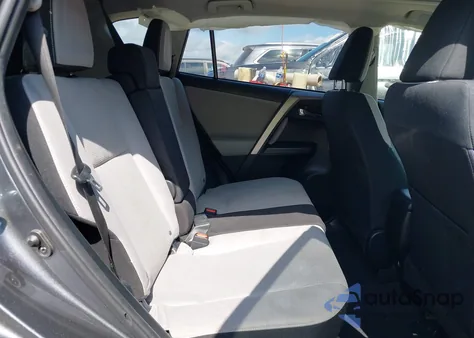 2017 Toyota Rav4 Xle z USA, uszkodzony, nr VIN JTMWFREV9HD096992